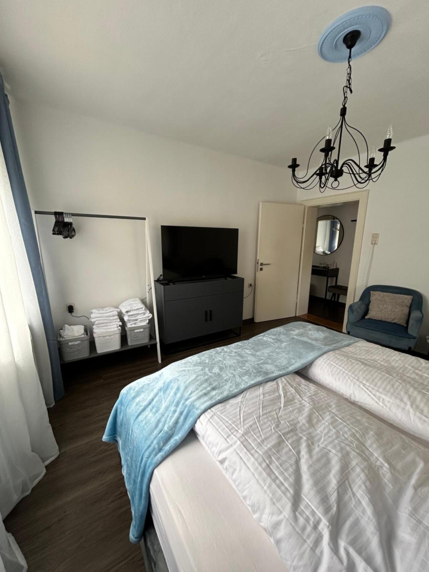 Mintara Apartment Charme Der Stadt Parkplatz Netflix Und Sky Lichtenfels  Ngoại thất bức ảnh